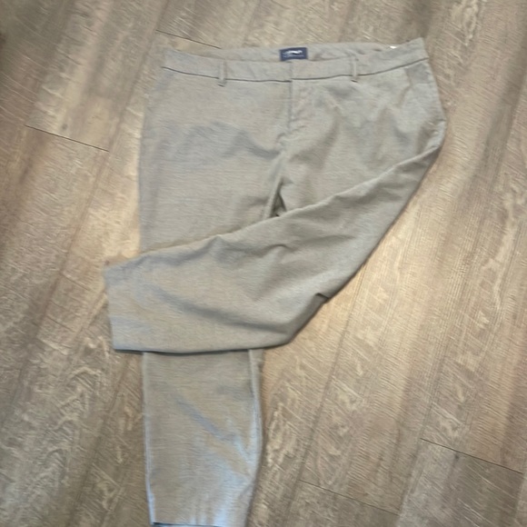 Old Navy Pants - Gray Old Navy Pants size 18P